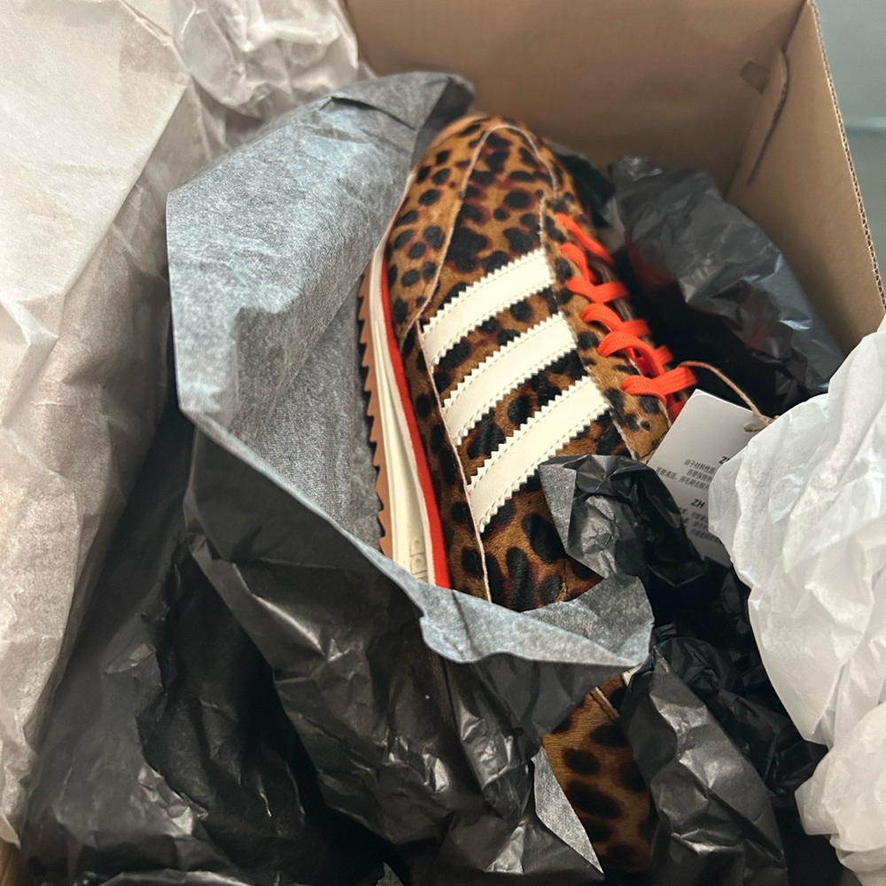 Adidas Women's leopard SL 72 OG SHOES - Picture 8 of 10
